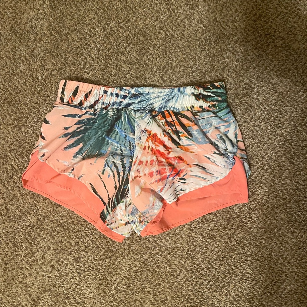 Fabletics XS running shorts- discontinued pattern